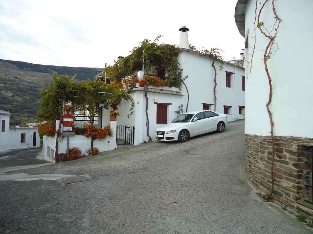 Apartamentos Rurales Las Chimeneas Capileira Extérieur photo